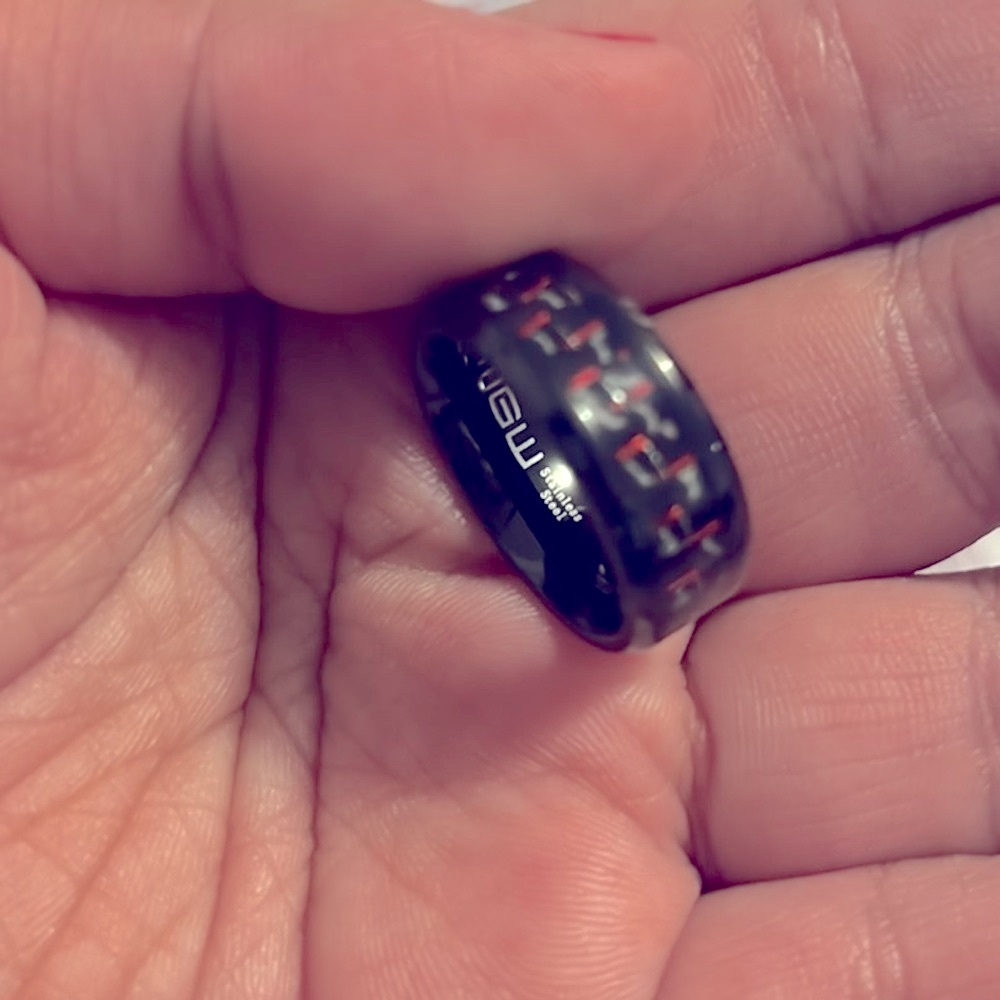 Kay MGW Wedding Band Black Red Carbon Fiber Stainless Steel Ring Size 7.